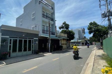 Bán nhà 4 tầng, 68m2, ngang 4.2x16m, đường 12m, nhà đẹp ở ngay, hơn 5tỷ